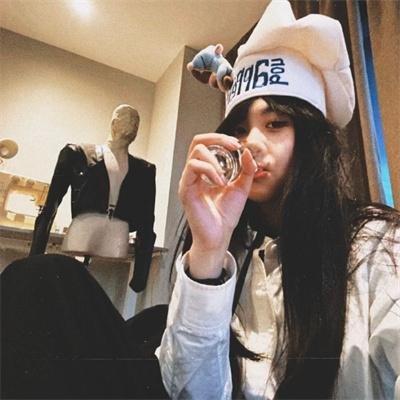 石榴的颜色